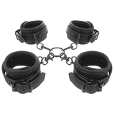FETISH SUBMISSIVE - SET DE ESPOSAS PARA MANO Y TOBILLO CON FORRO DE NOPRENE