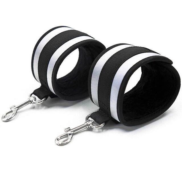 OHMAMA FETISH - GREY CUFFS
