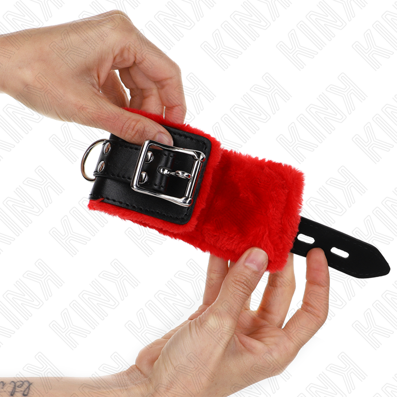 KINK - FUR LINED WRIST RESTRAINTS WITH SQUARE HOLES RED AND BLACK ADJUSTABLE BELT 17-29CM X 6CM