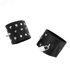 KINK - PUNK WRISTWEAR WITH SPIKES 25 X 6 CM